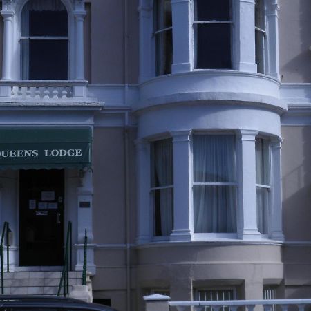 חלנדודנו Queens Lodge מראה חיצוני תמונה